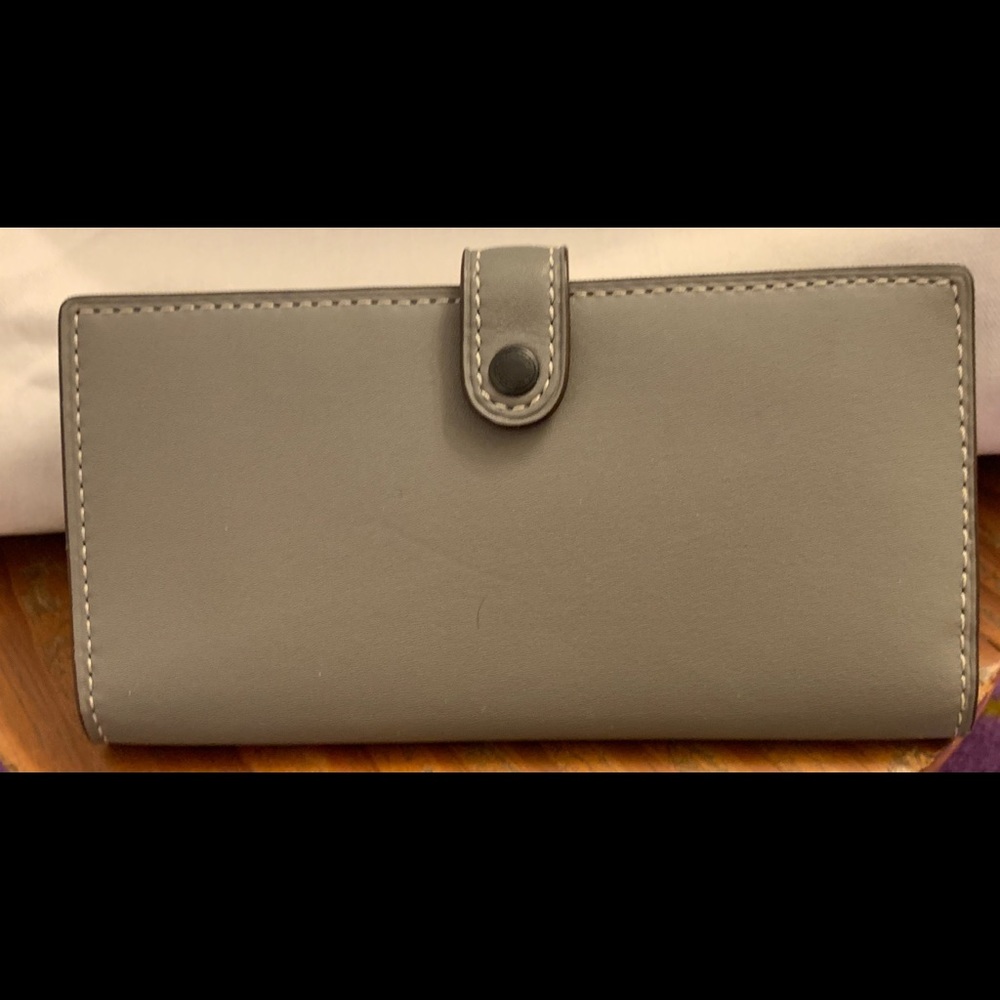Coach 1941 Heather Gray Trifold Slim Wallet NWT - Picture 3 of 8